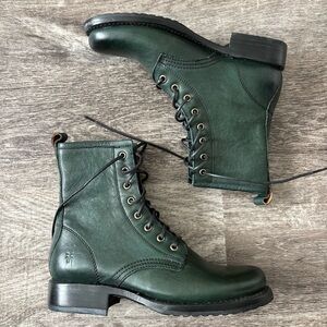 FRYE Veronica Combat Boots in Pine